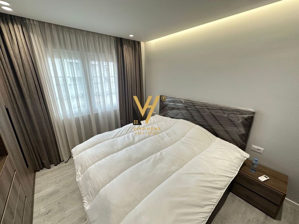 Jepet vile Tre Kateshe me qera te Rruga e Elbasanit 420 m2 2