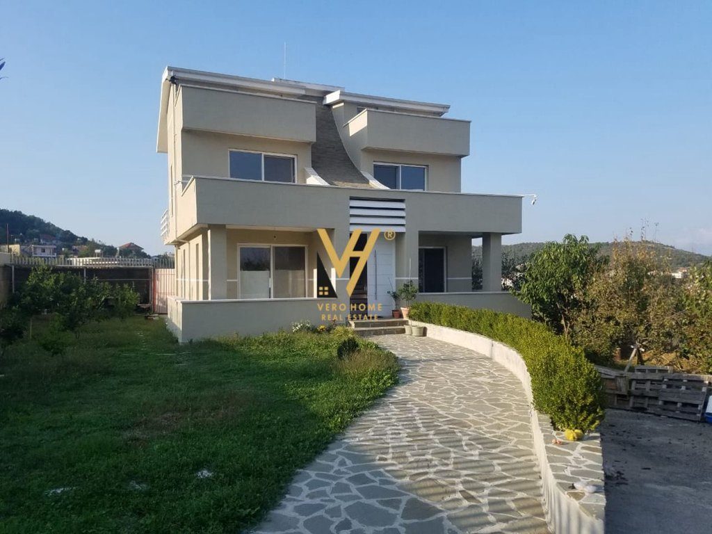 JEPET VILE DY KATESHE ME QERA NE PRUSH 1.600 EURO