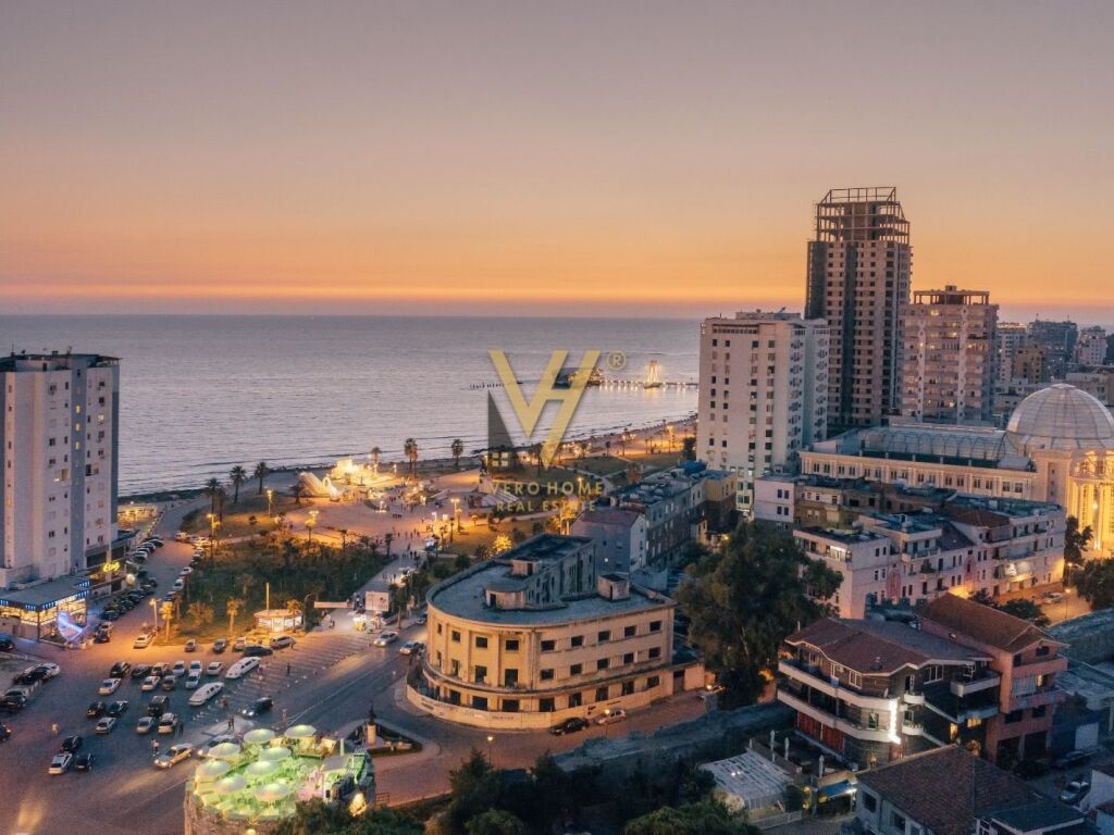 Shitet apartament 2+1+blk ne Durres , Plazh 130 m2