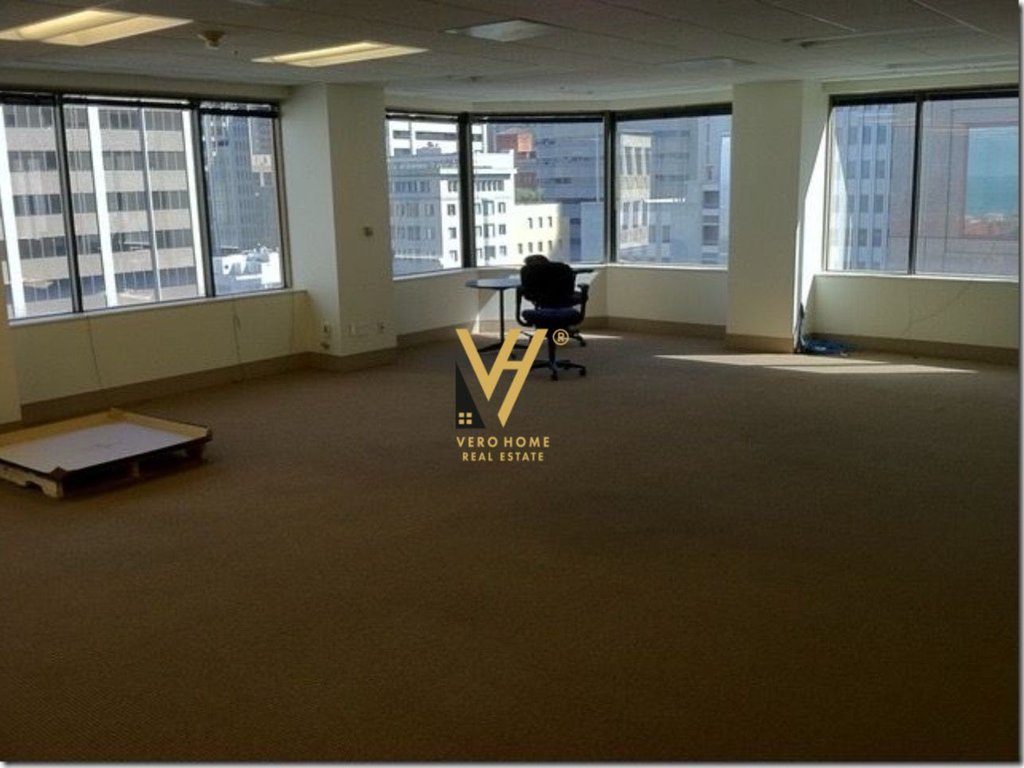 JEPET ZYRE 30 M2 ME QERA TE MYSLYM SHYRI 50.000 LEKE