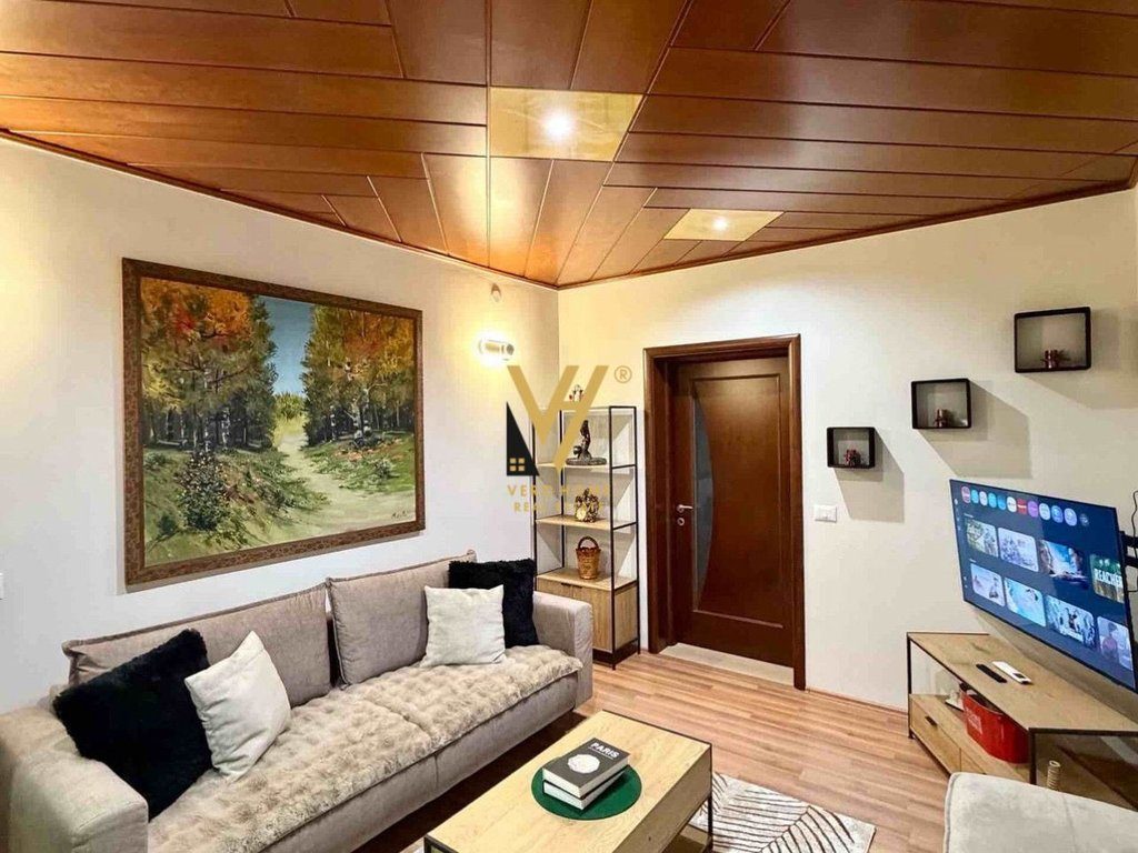 JEPET APARTAMENT 1+1+BLK ME QERA TE RRUGA KAVAJES 60.000 LEKE 2