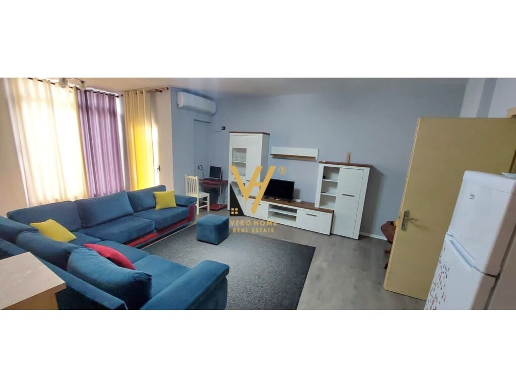 Shitet Apartament 2+1+2 te Liqeni i Thate 140 m2 2