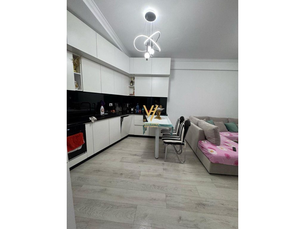 JEPET APARTAMENT 2+1+BLK ME QERA TE URBAN GATE, ASTIR 60.000 LEKE 2