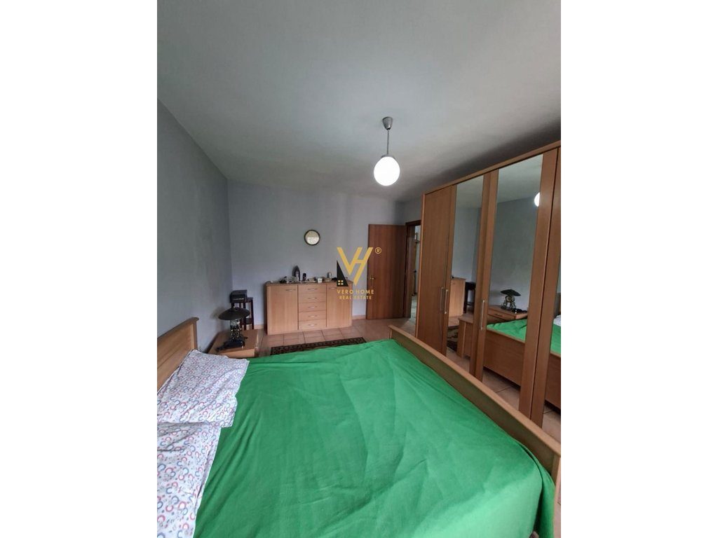 JEPET APARTAMENT 2+1+BLK ME QERA TE BRRYLI 55.000 LEKE 3