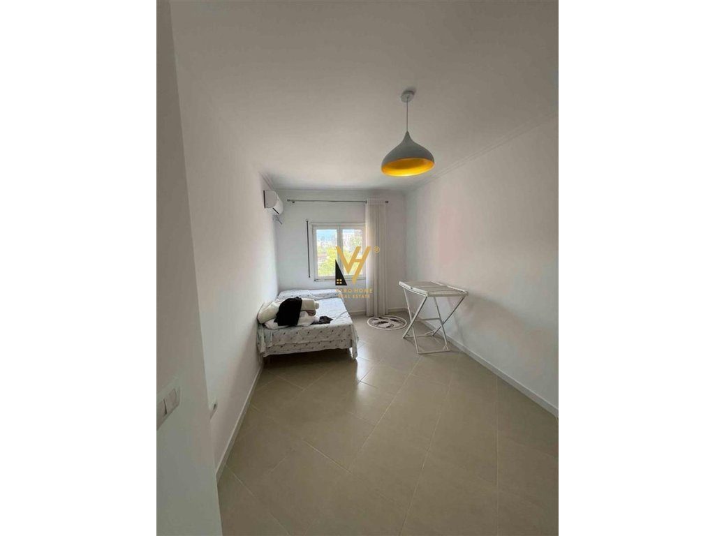 SHITET APARTAMENT 2+1+BLK TE SPITALI AMERIKAN 3 17.500.000 LEKE 4
