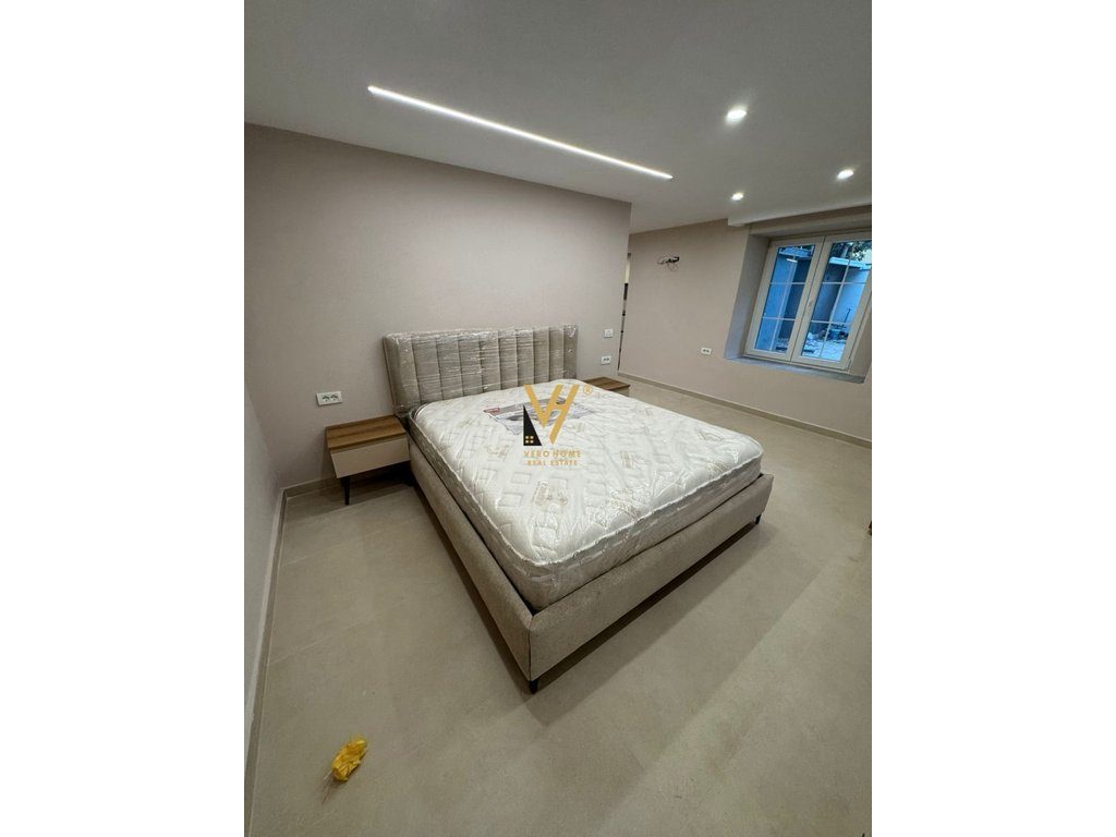 JEPET APARTAMENT 1+1+BLK ME QERA TE SELVIA 700 EURO 3