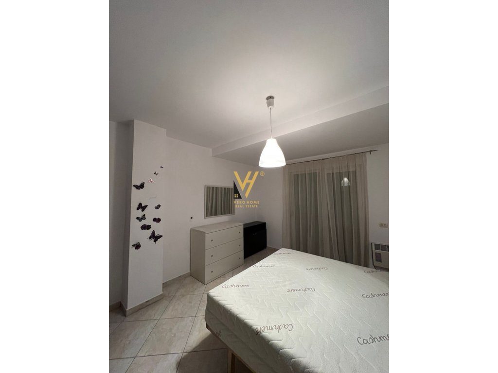 JEPET APARTAMENT 1+1+BLK ME QIRA TE LIQENI I THATE 40.000 LEKE 3