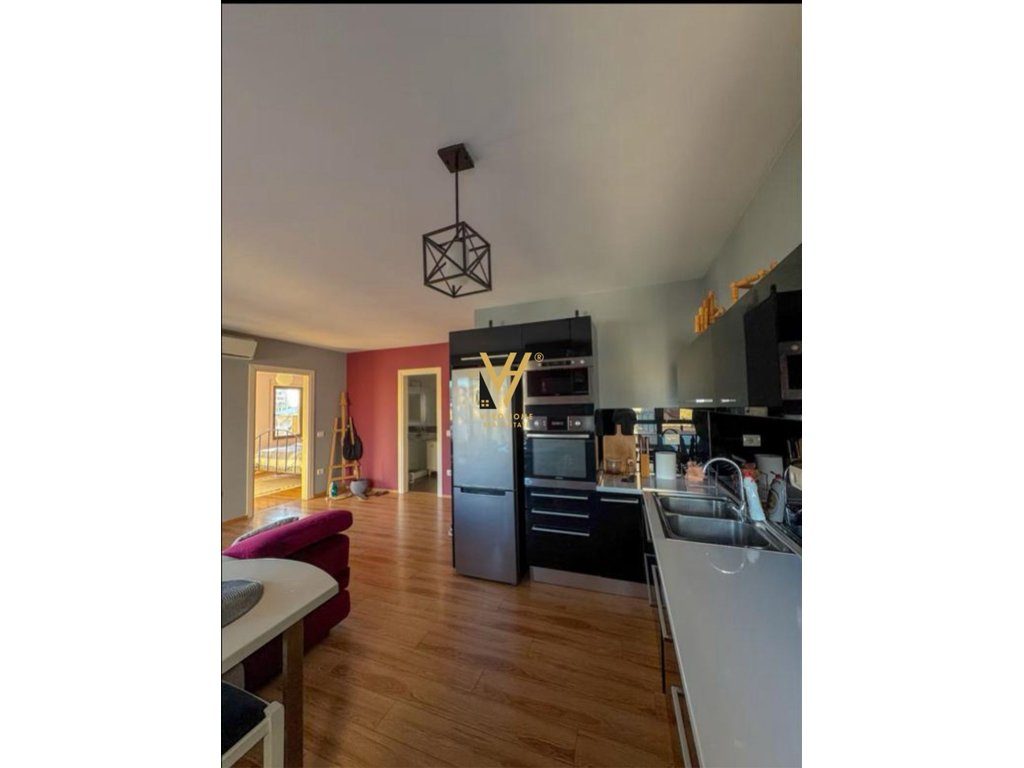 JEPET APARTAMENT 2+1+BLK ME QERA TE PROKURORIA 800 EURO 2