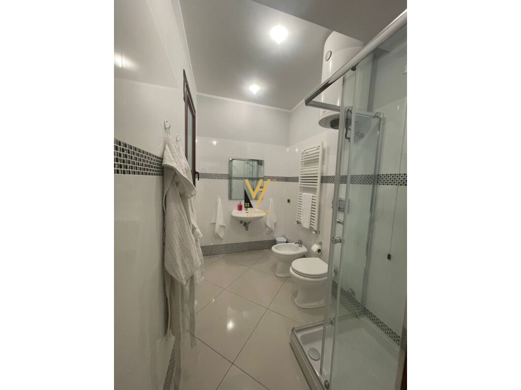Jepet Apartament 1+1+ballkon me qera ne Kinostudio 75 m2 2