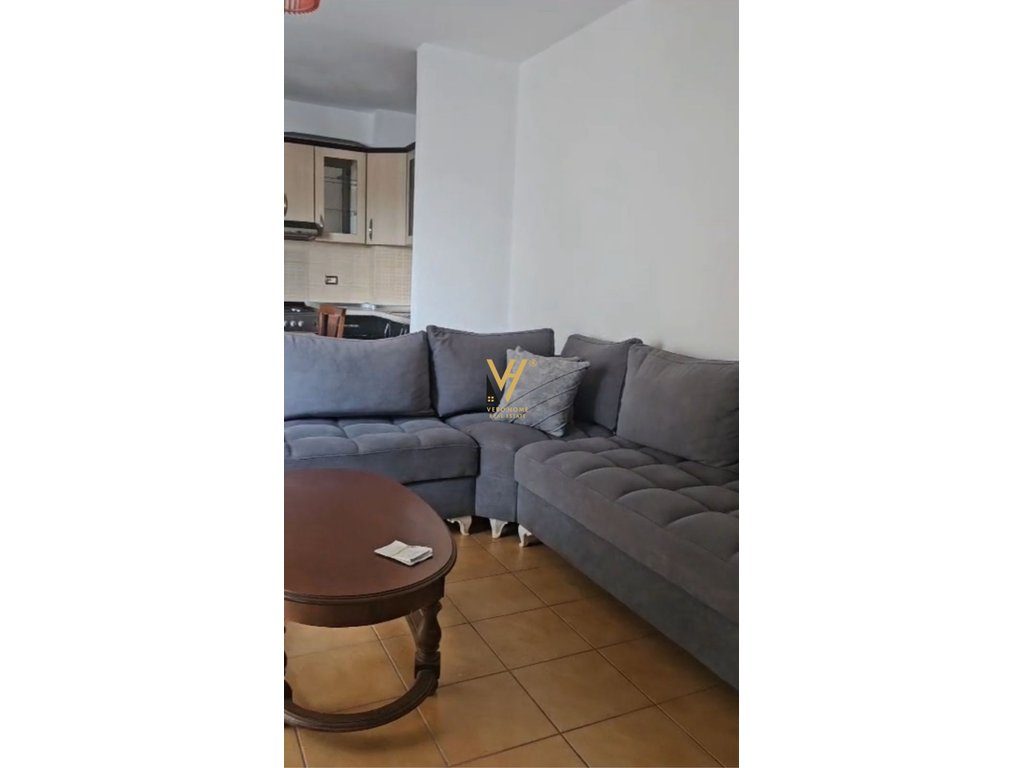 JEPET APARTAMENT 2+1+BLK ME QERA PRANE 21 DHJETORIT 700 EURO