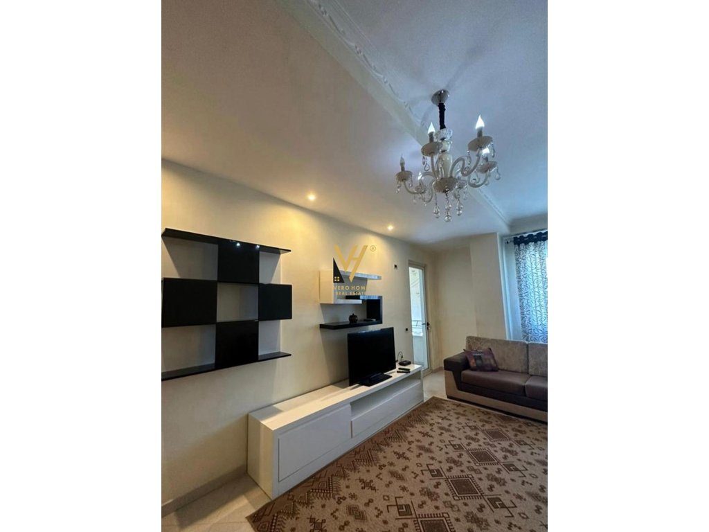 JEPET APARTAMENT 1+1 ME QIRA NE ASTIR 42.000 LEKE 3