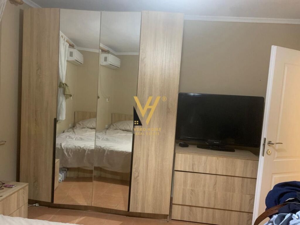 Jepet Apartament 2+1 me qera te Restorant Durresi 70 m2