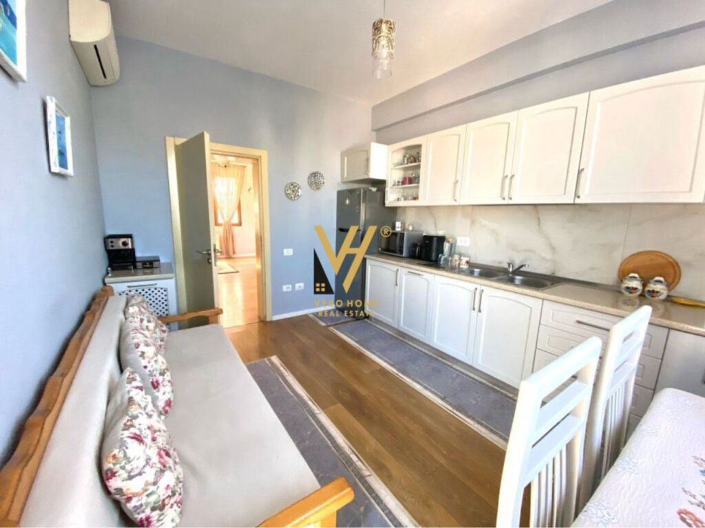 SHITET APARTAMENT 2+1+BLK NE VASIL SHANTO 210.000 EURO 2