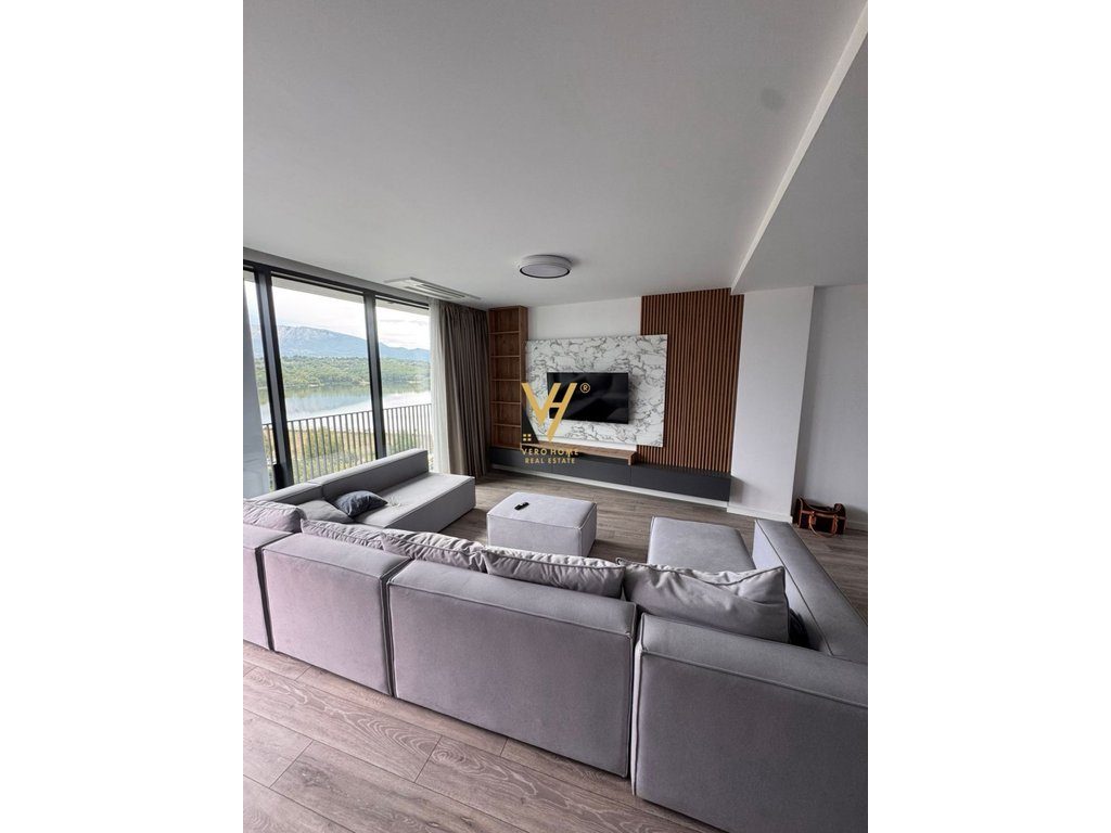 JEPET APARTAMENT 2+1+2 ME QERA TE LAKE VIEW 160.000 LEKE