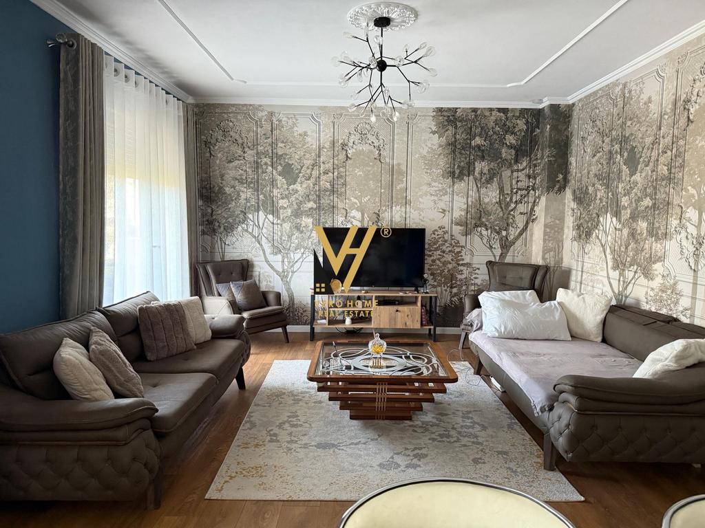 SHITET APARTAMENT 2+1+2 TE XHAMIA, KOPSHTI BOTANIK 300.000 EURO