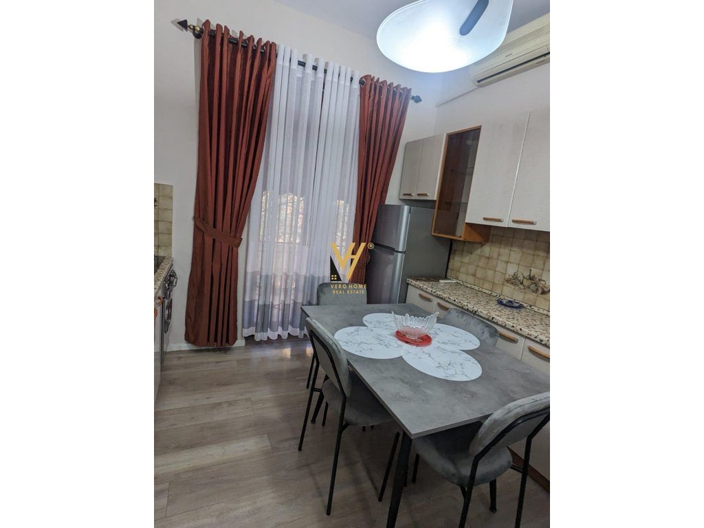 JEPET APARTAMENT 2+1+BLK ME QIRA TE BLV. BAJRAM CURRI 600 EURO 3