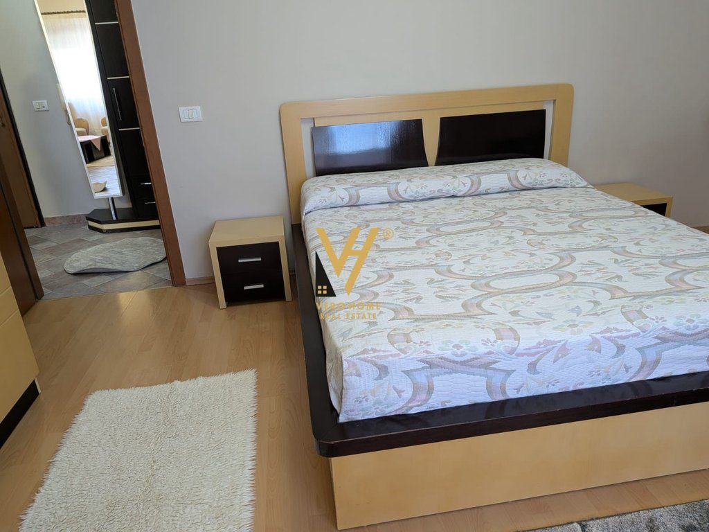JEPET APARTAMENT 1+1+BLK ME QERA TEK RRUGA ELBASANIT 60.000 LEKE 3