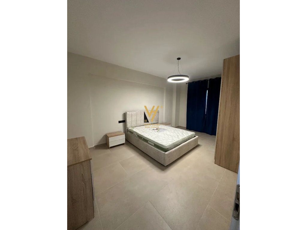 JEPET APARTAMENT 2+1 ME QIRA NE SELITE 75.000 LEKE 2
