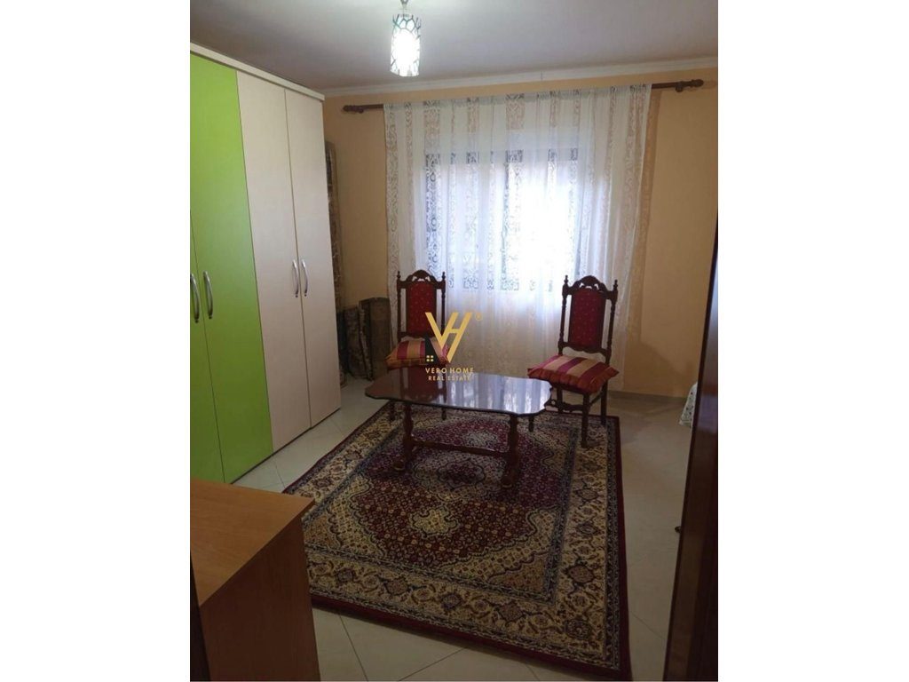 JEPET APARTAMENT 3+1+BLK ME QERA TE 21 DHJETORI 550 EURO 4