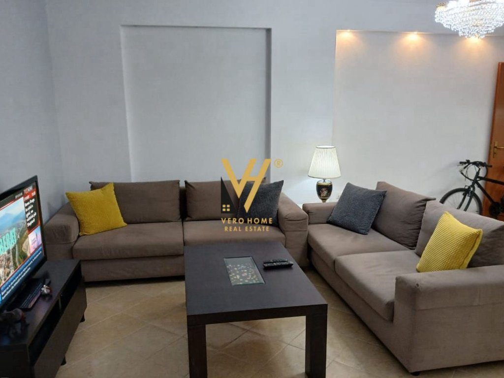 JEPET APARTAMENT 2+1+BLK ME QERA NE FRESK 520 EURO