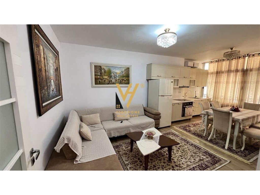 JEPET APARTAMENT 3+1+BLK ME QERA TE IRFAN TOMINI 900 EURO