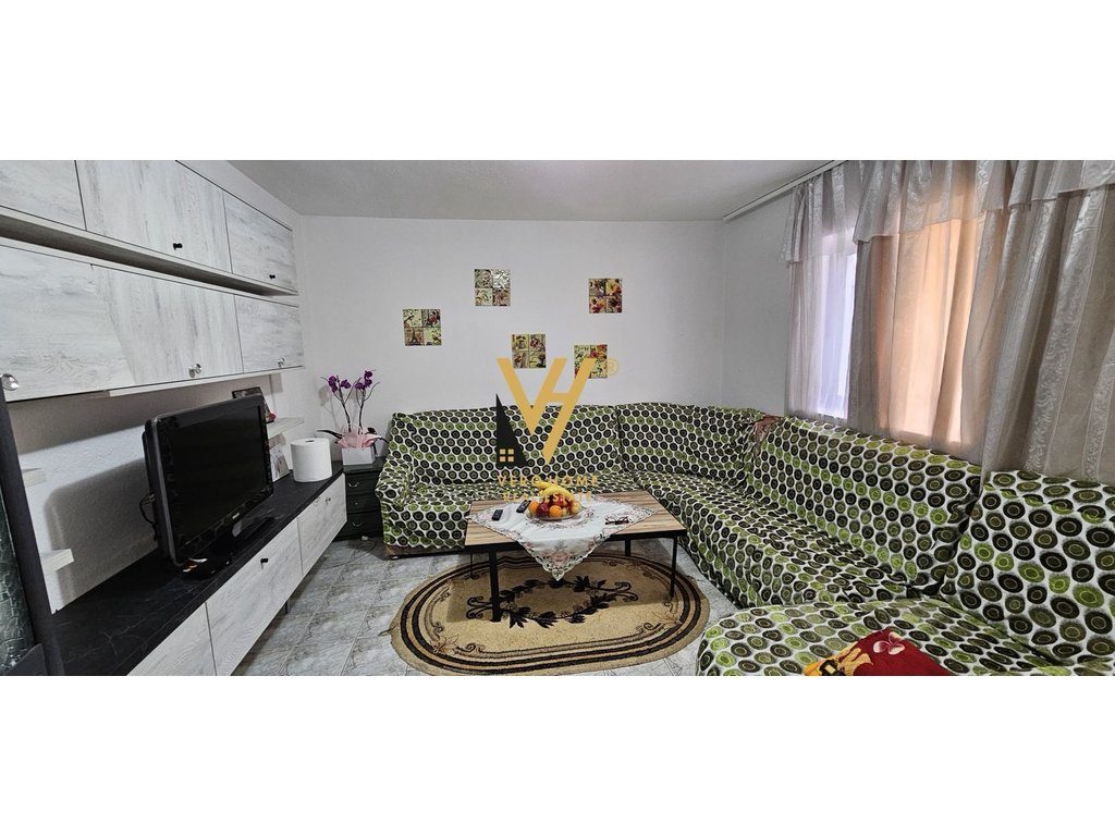 JEPET APARTAMENT 1+1+BLK ME QERA TE STADIUMI DINAMO 450 EURO
