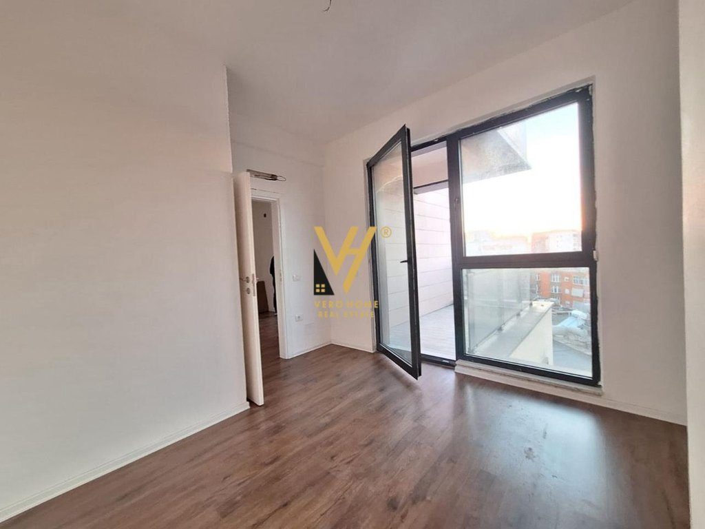 SHITET APARTAMENT 1+1+BLK TE RRUGA E KOSOVAREVE 258.000 EURO 3