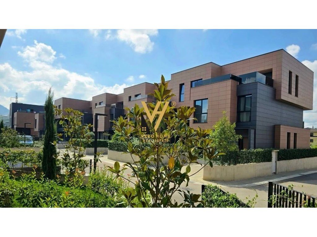 SHITET VILE LUKSOZE TRE KATESHE TE LUMINOR RESIDENCE, TEG 800.000 EURO 1