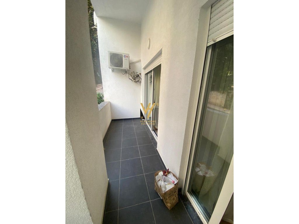 JEPET APARTAMENT 1+1+BLK ME QERA TE LIQENI I THATE 500 EURO 4
