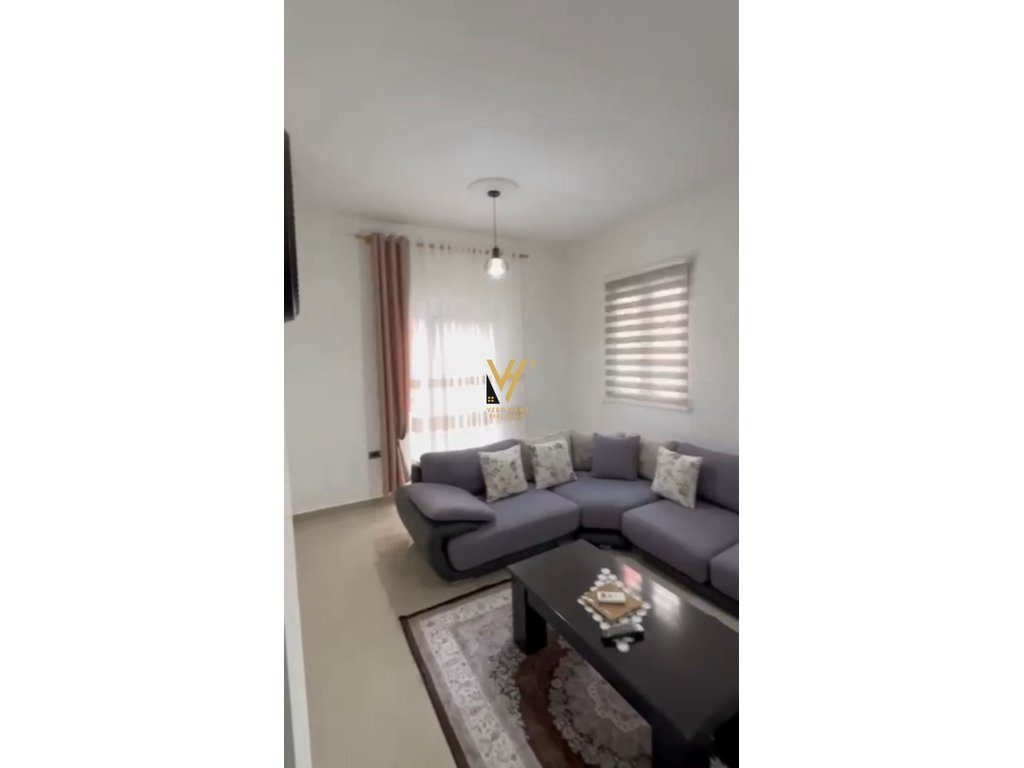 JEPET APARTAMENT 2+1+2+BLK ME QERA TE KODRA E DIELLIT 700 EURO