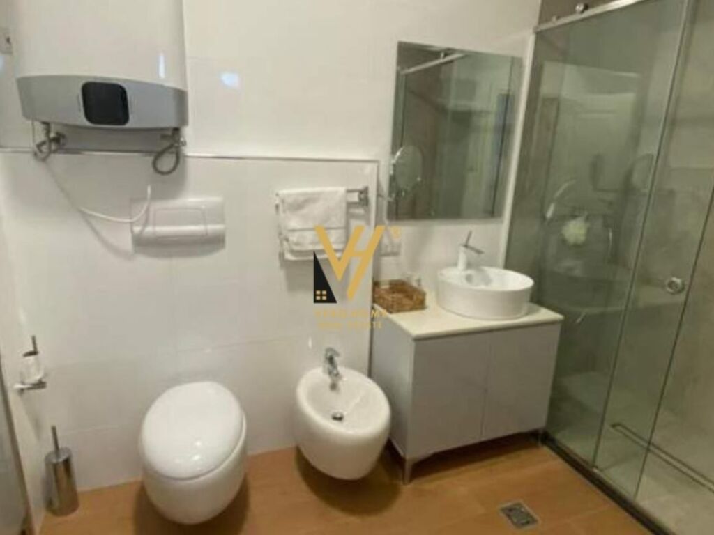 Jepet zyre me qera te Kika 2 100 m2 2