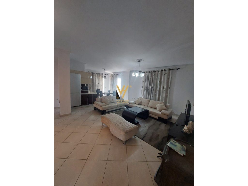 JEPET APARTAMENT 3+1+2 BLK ME QERA NE SELITE 60.000 LEKE