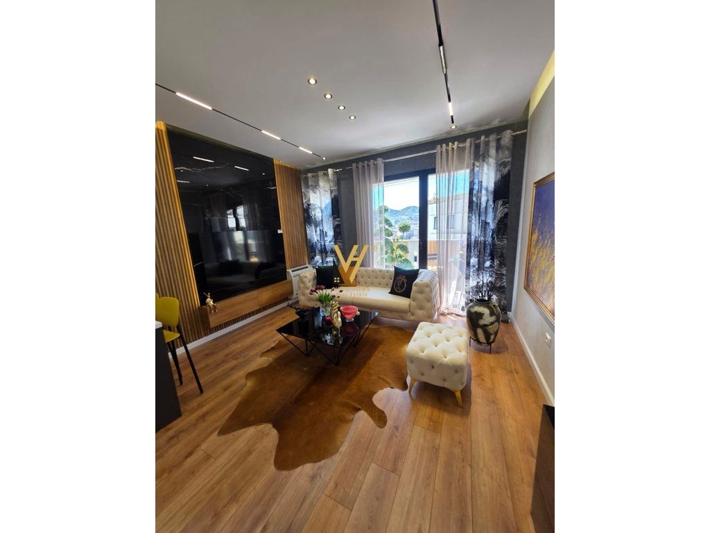 APARTAMENT 1+1 NË QIRA NË VASIL SHANTO 900 EURO