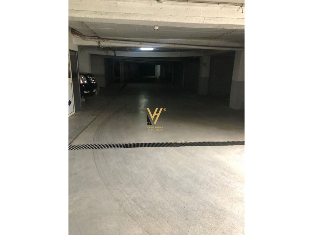 Shitet Garazhd te Rruga e Kavajes 40 m2 1