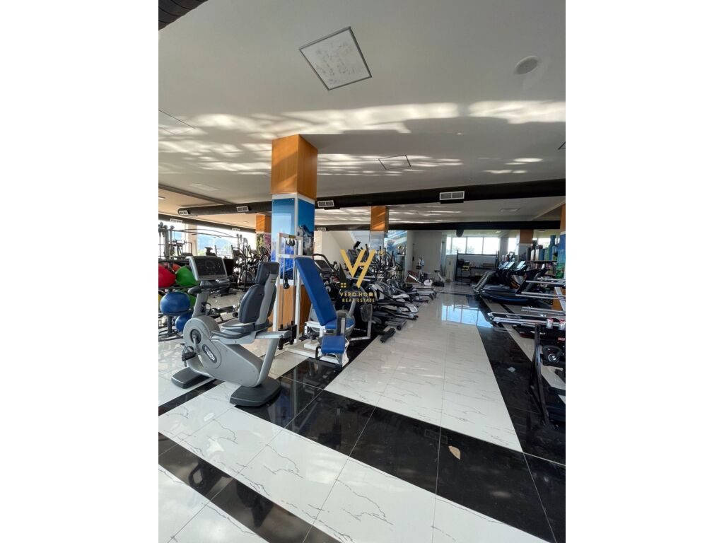 Jepet Ambient Biznesi me qera ne Peze 3.000 m2