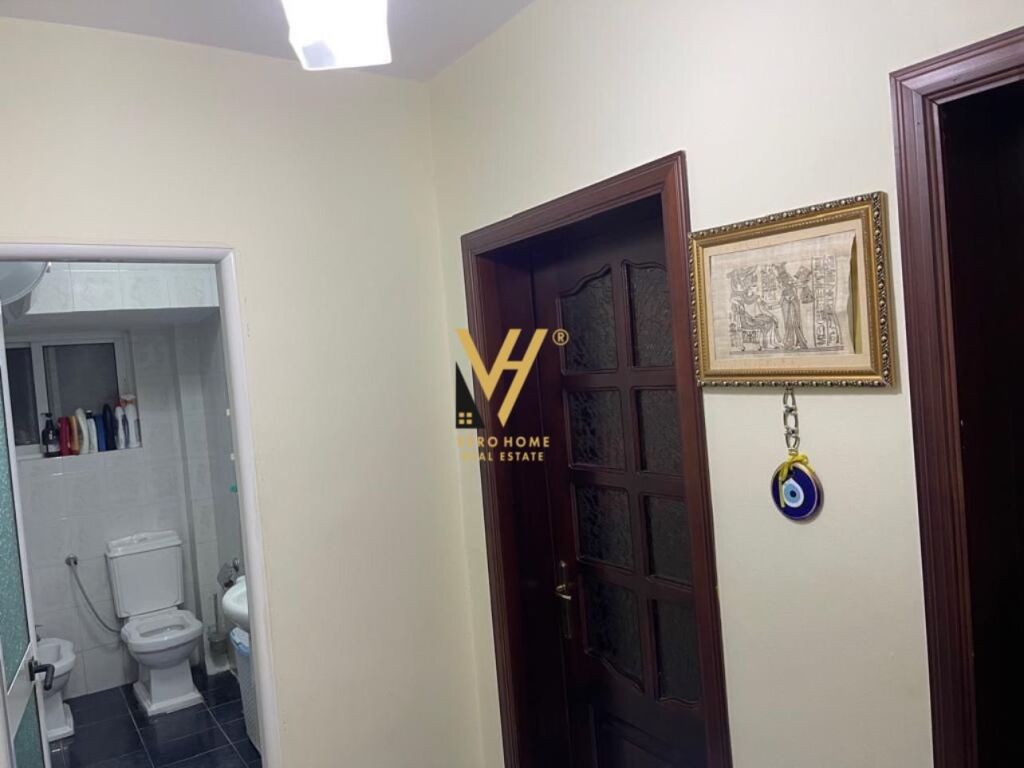 Jepet Apartament 3+1+2+ballkon me qera te Gjimnazi Cajupi 95 m2 2