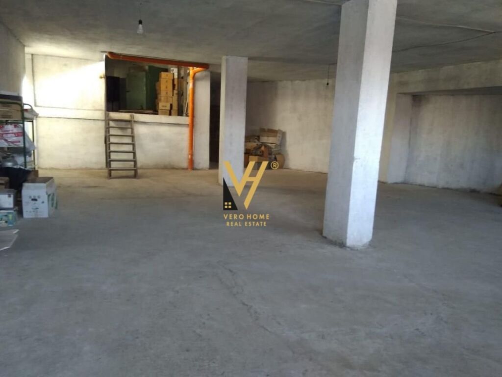 Jepet Magazine me qera ne Don Bosko 1100 m2 3