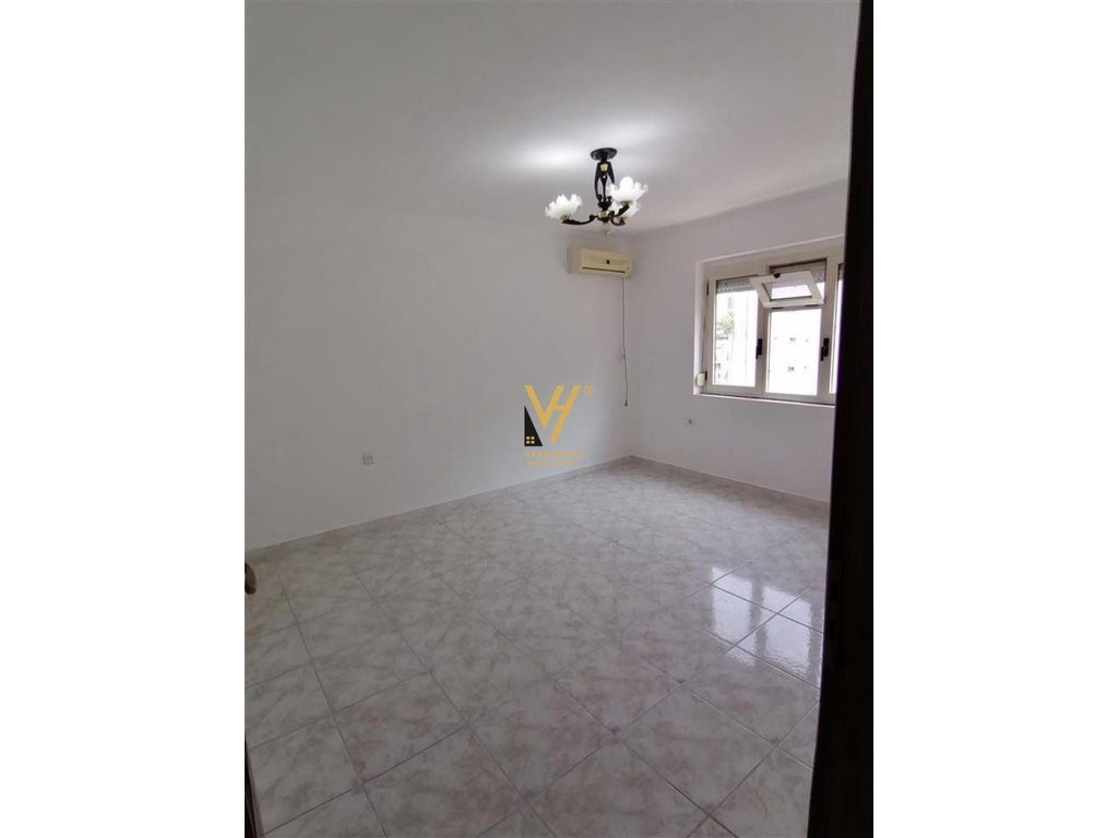JEPET APARTAMENT 2+1+BLK TE RR.ISLAM ALLA 50.000 LEKE 4