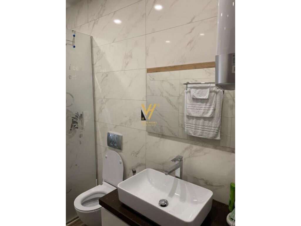 Shitet Apartament 3+1+2+ballkon te Rruga e Kavajes 98 m2