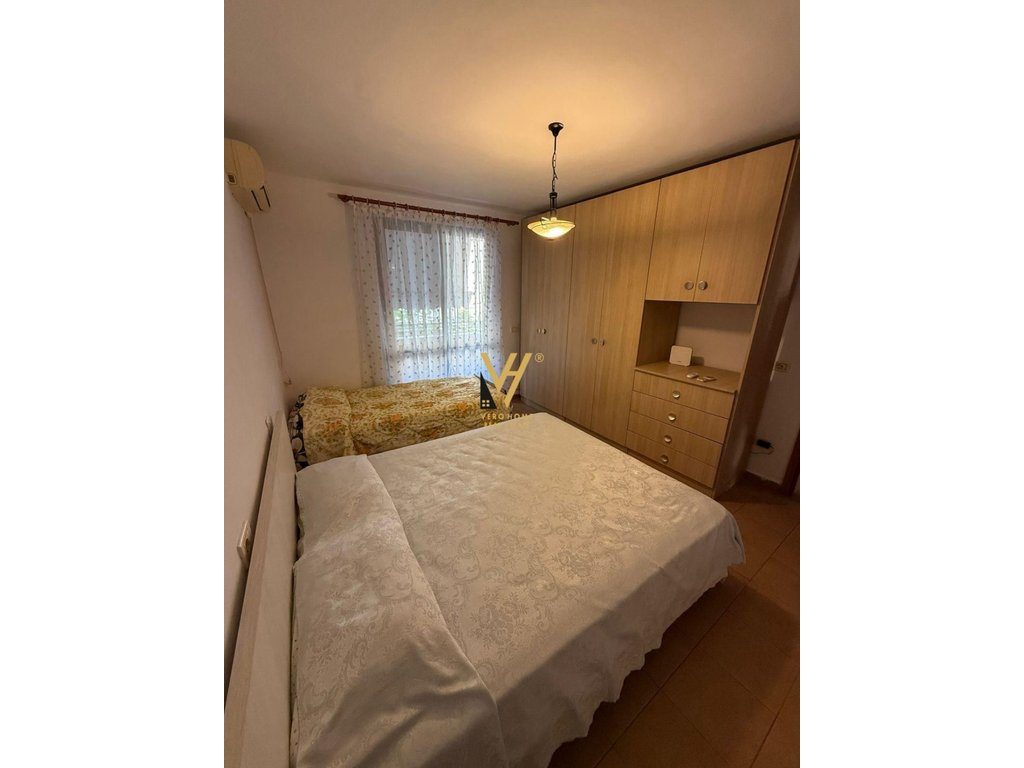 JEPET APARTAMENT 2+1+BLK ME QIRA TE 21 DHJETORI 50.000 LEKE 4