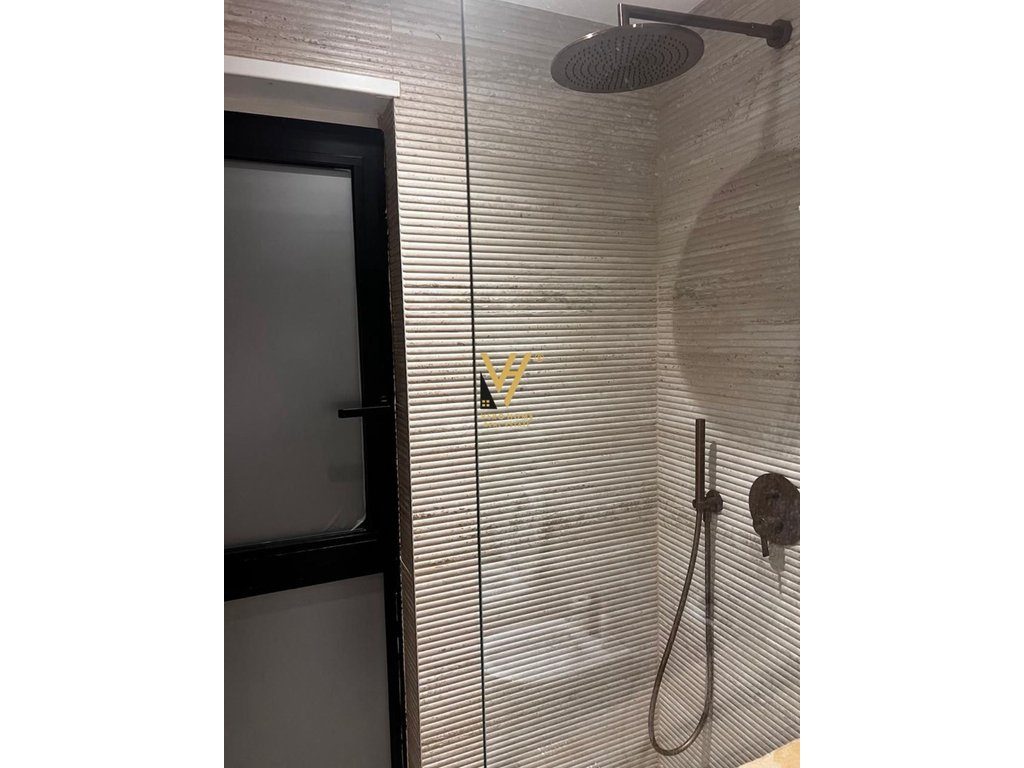 SHITET APARTAMENT 3+1+2+VERANDE TE BLLOKU 750.000 EURO 2