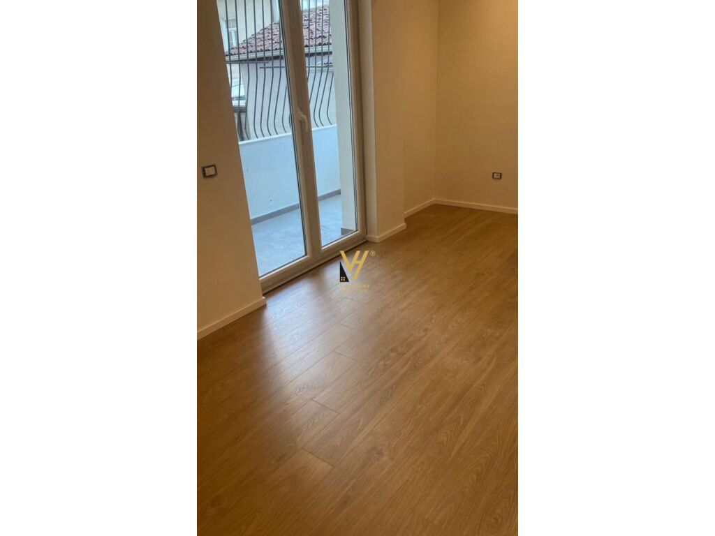 Jepet Zyre me qera te Rruga e Kavajes 91 m2 3