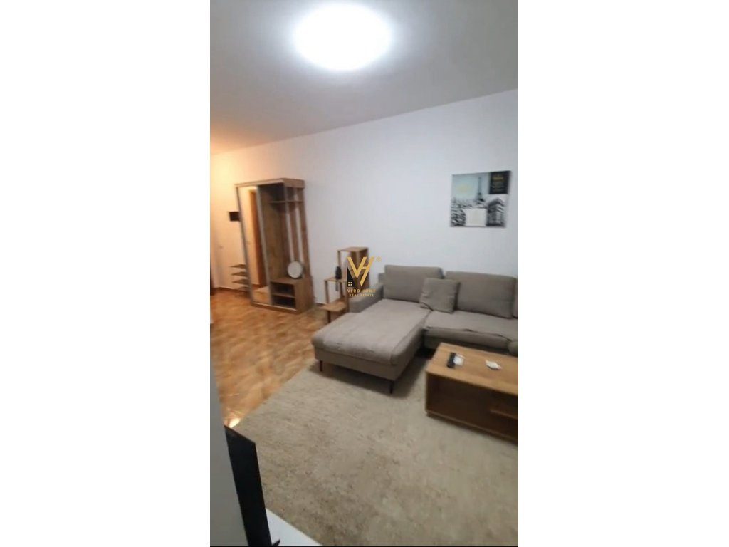 JEPET APARTAMENT 1+1+VERANDE ME QERA TE KOMUNA PARISIT 65.000 LEKE