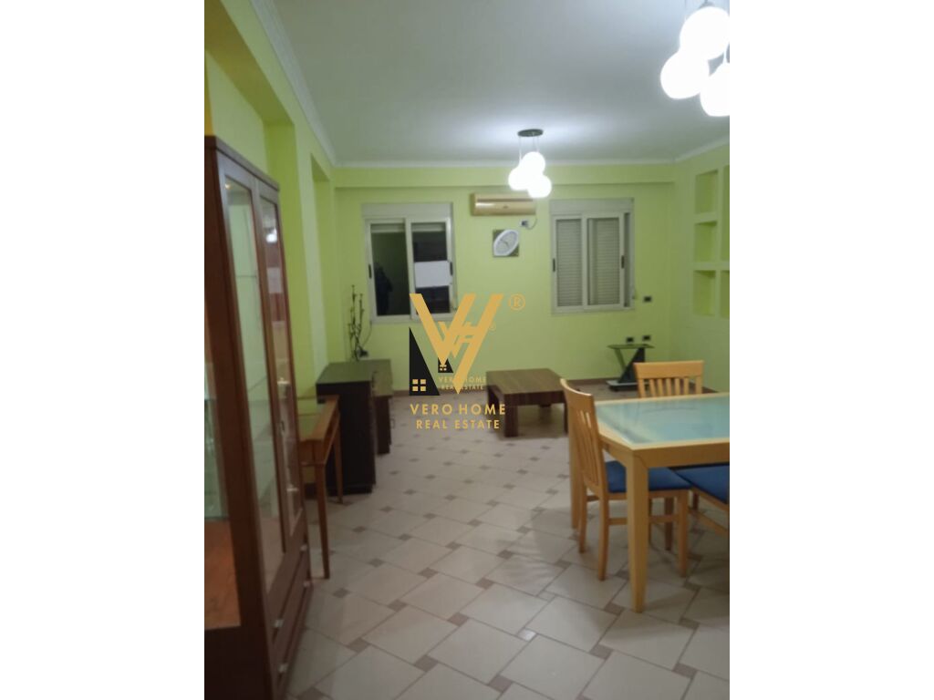 JEPET APARTAMENT 2+1+BLK ME QERA TE RRUGA E DURRESIT 600 EURO 4