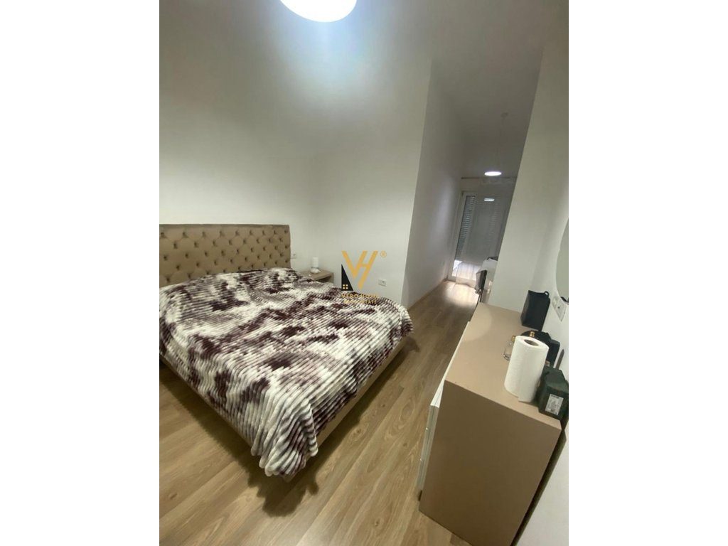 JEPET APARTAMENT 1+1+BLK ME QERA TE LIQENI I THATE 500 EURO 3