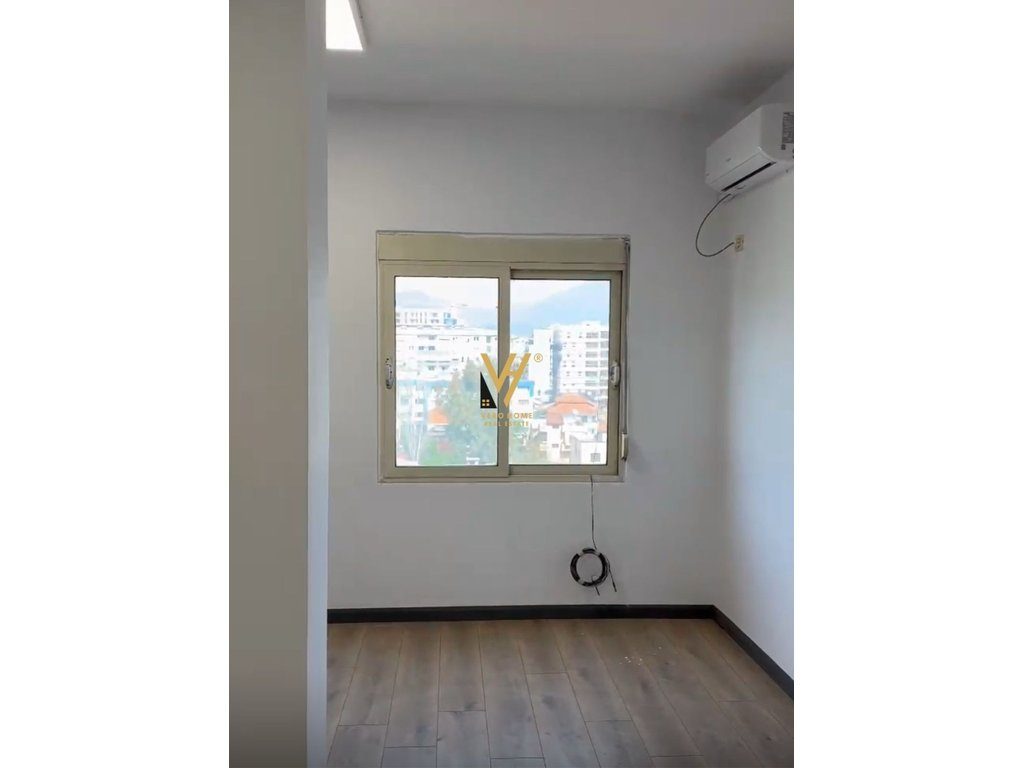 JEPET ZYRE 90M2 ME QERA TE KOMUNA E PARISIT 700 EURO 2