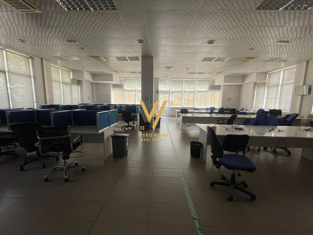 Jepet zyre me qera prane Kompleksit Delijorgji 900 m2