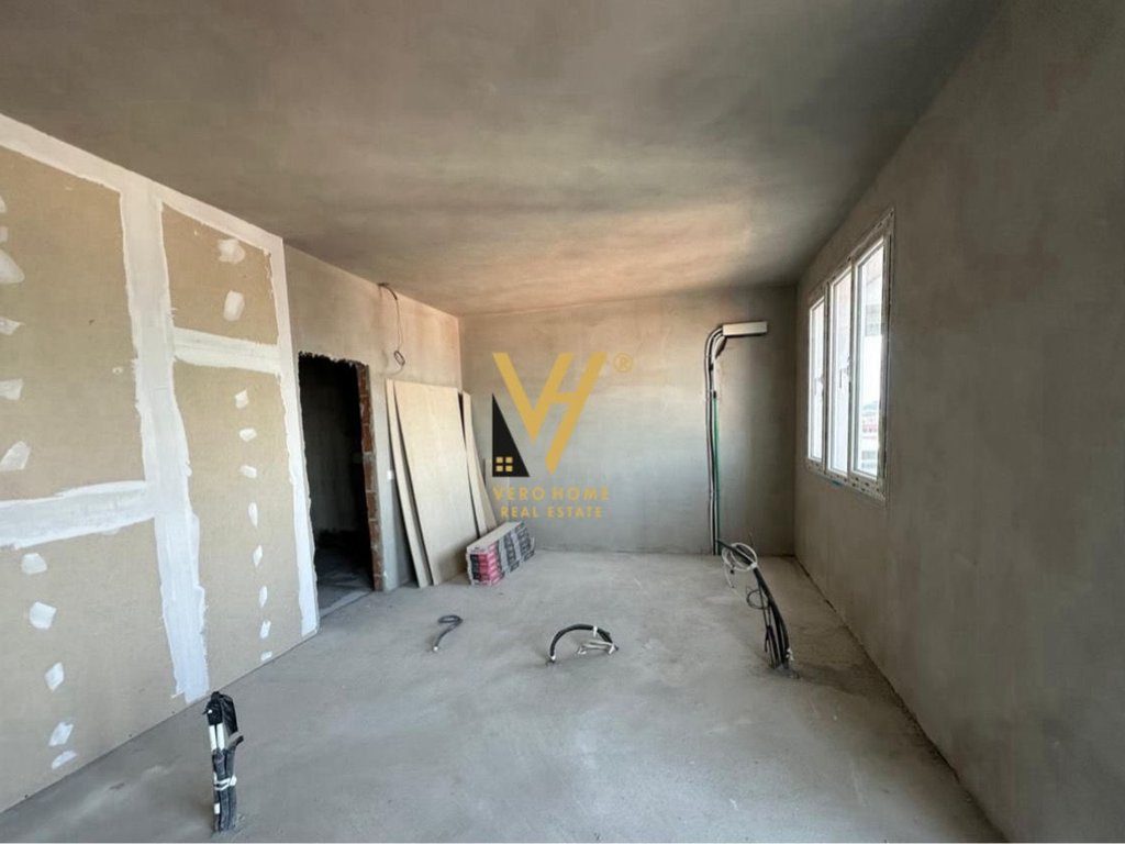 JEPET APARTAMENT 1+1+ BALLKON ME QERA TE KOM.ORION, ASTIR 500 EURO