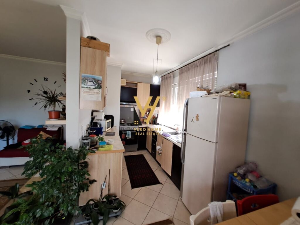 Shitet apartament 2+1 te Casa Italia 96 m2 4