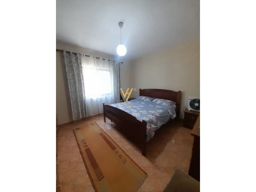 JEPET APARTAMENT 1+1 ME QERA NE DON BOSKO 45.000 LEKE 3